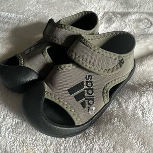 Toddler size 6 1/2 adidas water shoes